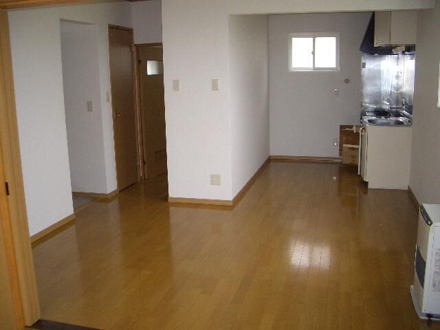 1LDK Apartment for Rent in Towada, Aomori - 39.66 sqm, Free Parking - Thumbnail 3