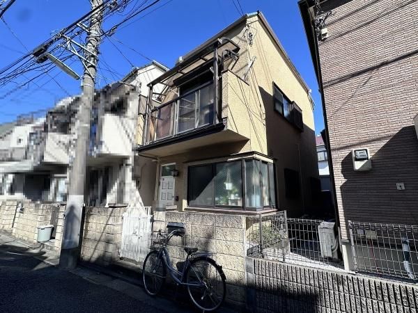 2-Story House for Sale in Minami-Karasuyama, Setagaya, Tokyo - Thumbnail 3