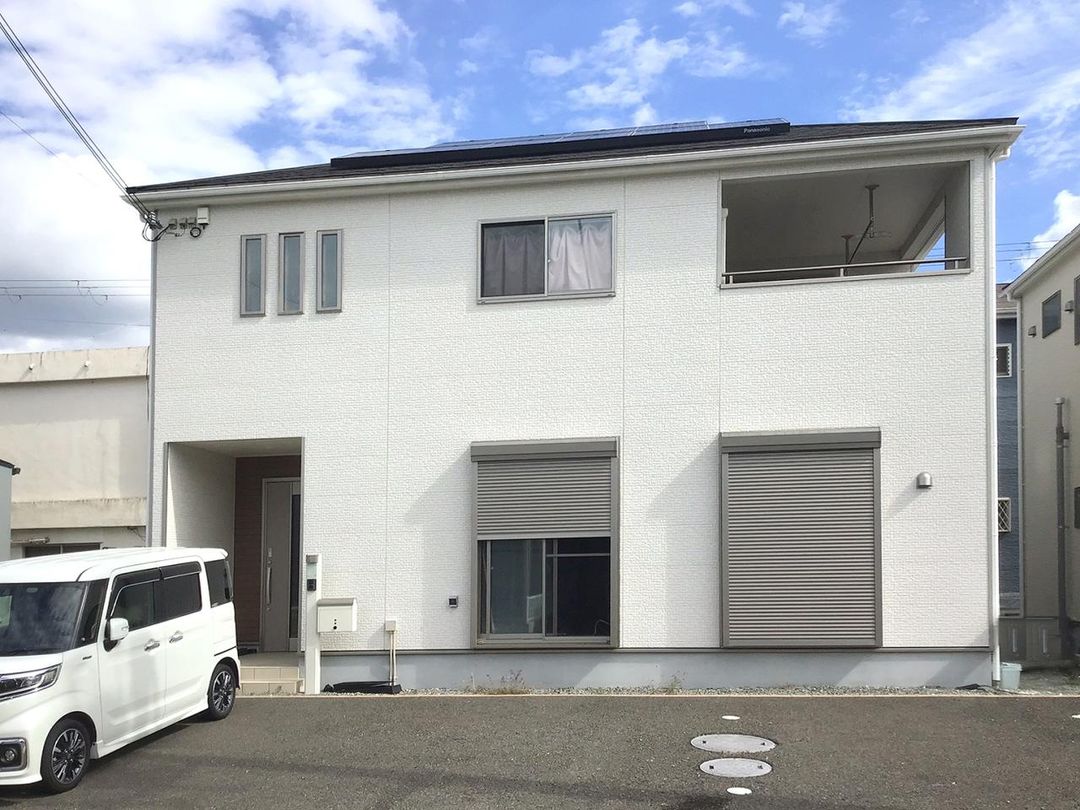 2022-Built 4LDK House in Kaizuka, Wakayama with 3 Parking Spaces - Main Image