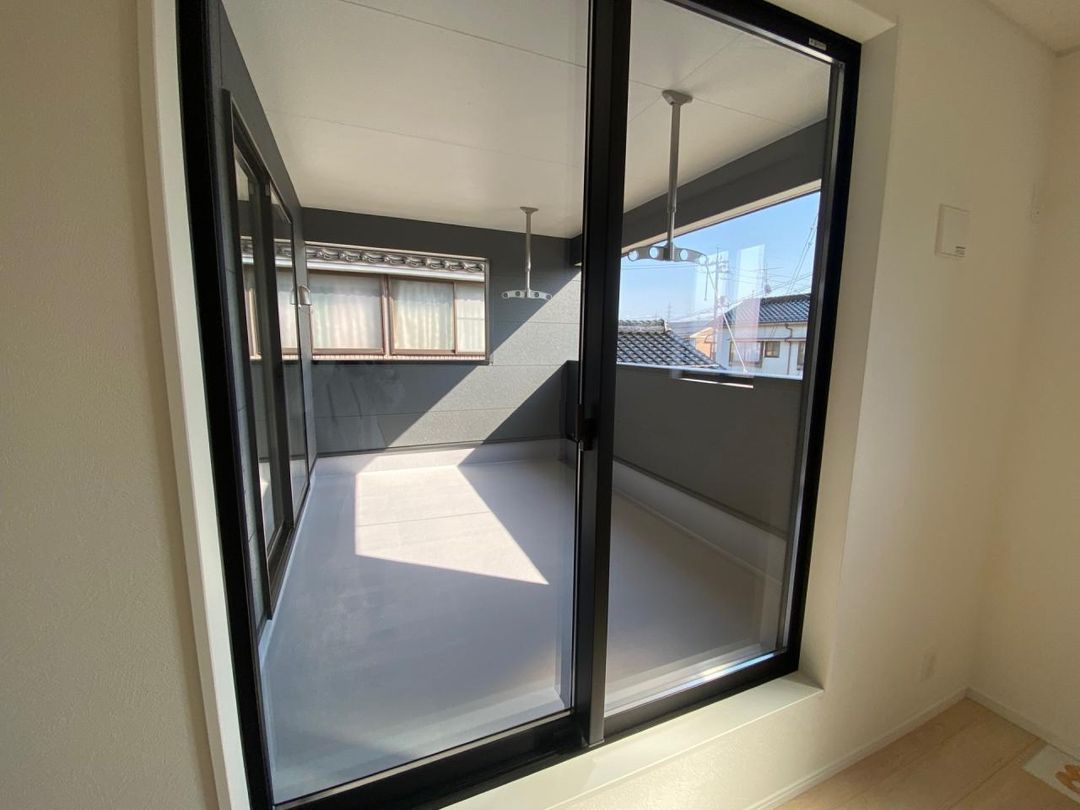 New 4SLDK House in Tottori City with High Performance & Security - Thumbnail 4