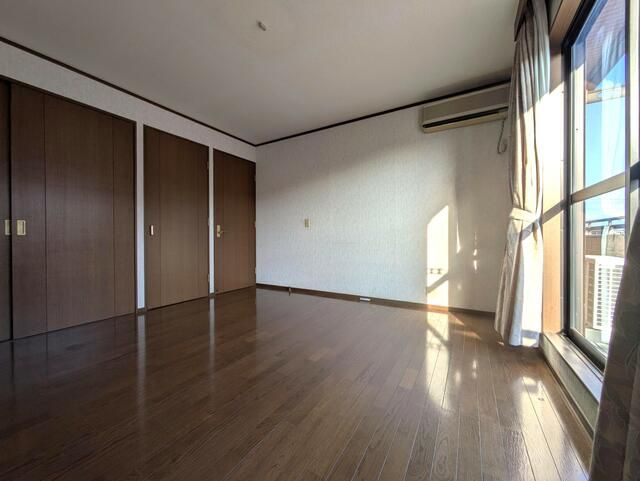 Detached House for Sale in Shimotsuke City, Tochigi - 5SLDK 190.33sqm - Thumbnail 2