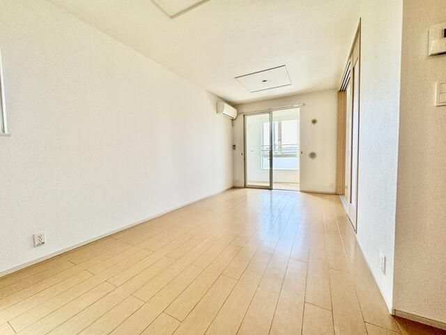 2LDK Apartment for Rent in Quiet Nagano City Neighborhood - Thumbnail 4