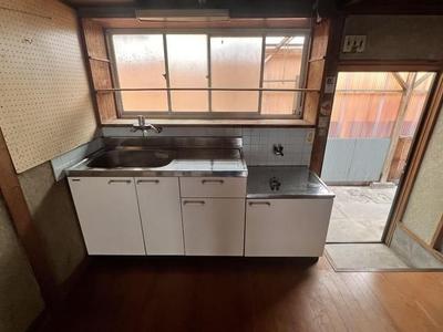 1971 4DK House in Onomichi, Hiroshima — Image 2, Onomichi, Hiroshima
