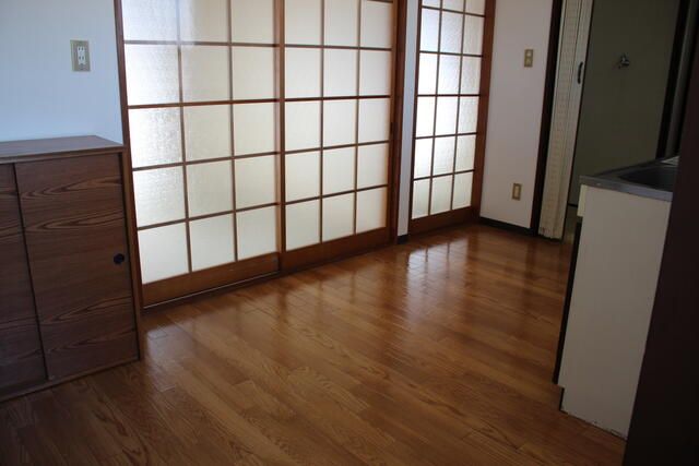 Ebisu Heights 2K Apartment for Rent in Yonezawa, Yamagata - Thumbnail 4