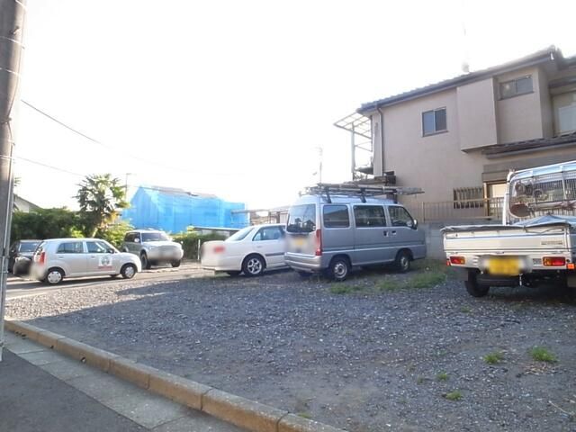 Rental Parking Space in Chofu, Tokyo - 14,300 Yen - Thumbnail 2