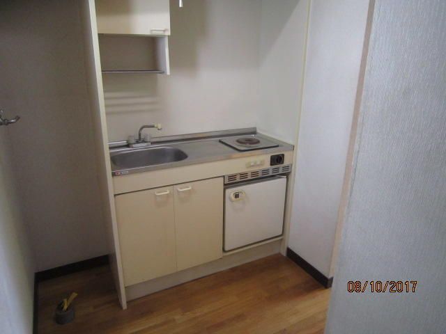 1K Apartment for Rent in Matsudo, Chiba - 8 min to Mabashi Station - Thumbnail 4