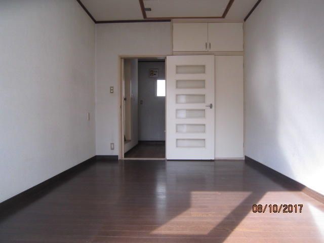 1K Apartment for Rent in Matsudo, Chiba - 8 min to Mabashi Station - Thumbnail 2