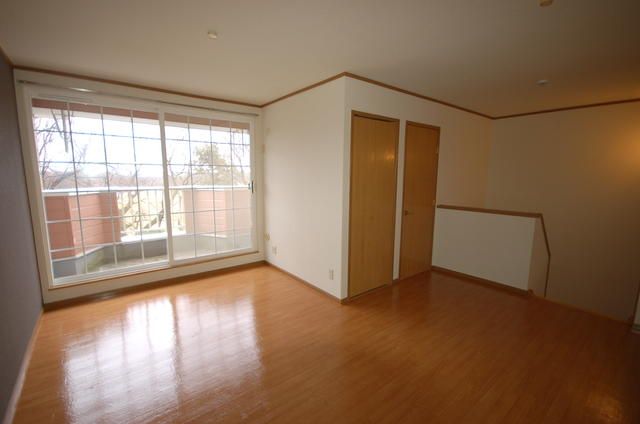 2LDK Apartment for Rent in Moriya, Ibaraki - 58.53 sqm - Thumbnail 2