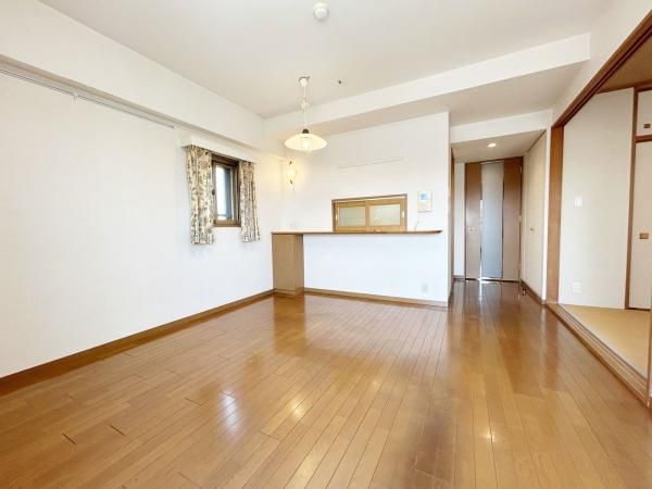 3LDK Apartment for Sale in Kunitachi, Tokyo - 65.36 sqm - Thumbnail 2