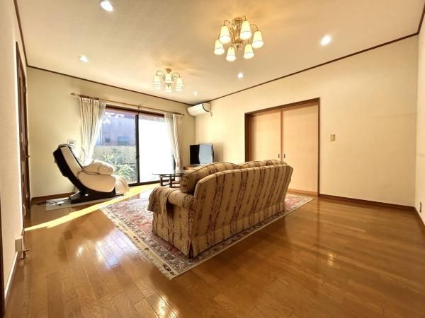 Spacious Family Home in Tsukuba, Ibaraki - Thumbnail 2