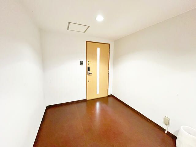 Commercial Space for Rent Near JR Kobuchi Station, Sagamihara - Image 1