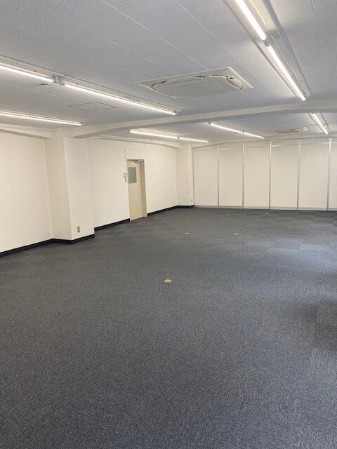 White King Building Office for Rent in Bunkyo, Tokyo - 95.86 sqm - Thumbnail 2