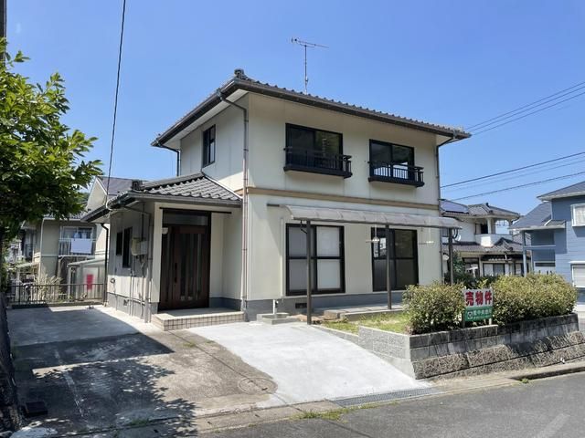 3SLDK Corner Lot House for Sale in Kure, Hiroshima - Main Image