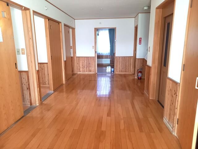 Commercial Building for Rent in Nakajima, Sapporo - Former Day Service - Thumbnail 2