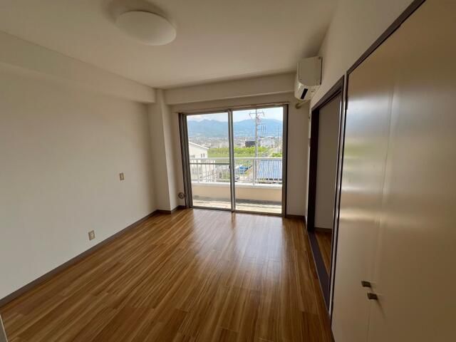 KG Mansion Isawa 1K Apartment for Rent in Fuefuki, Yamanashi - Thumbnail 3