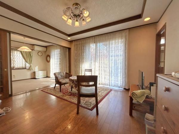 5SLDK Detached House for Sale in Hino, Tokyo with 230 sqm Land - Thumbnail 4