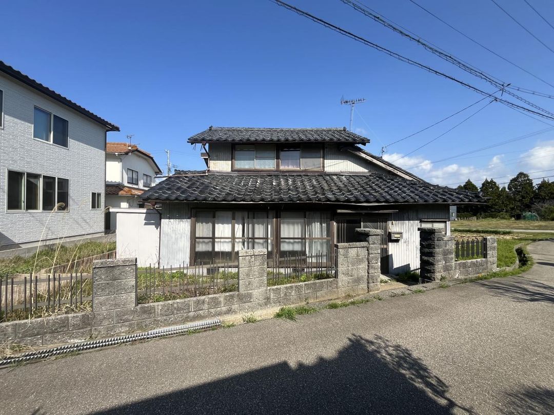 Traditional 7DK House in Kahoku City, Ishikawa - Image 1