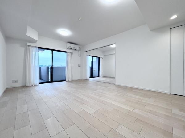 3LDK Apartment for Sale in Sakae Ward, Yokohama - Thumbnail 2
