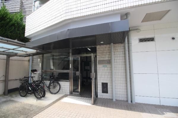 Meguro Apartment Building for Sale Near Yutenji Station, Tokyo - Thumbnail 4