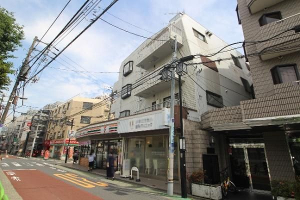 Meguro Apartment Building for Sale Near Yutenji Station, Tokyo - Thumbnail 2