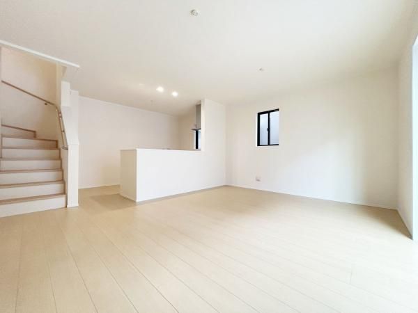 New 3SLDK House in Kawaguchi, Saitama - 2025 Build - Thumbnail 2
