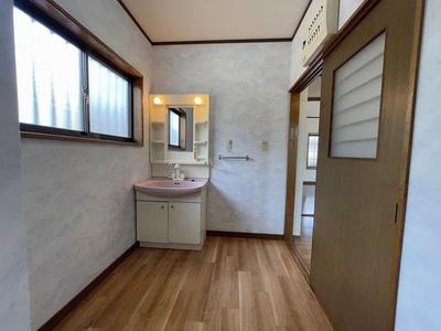 4LDK House for Sale in Quiet Niihama, Ehime with Free Parking — Image 22, Niihama, Ehime