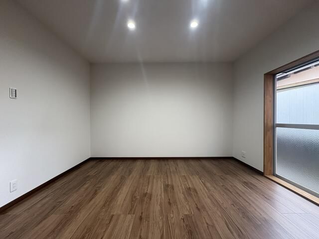 2LDK Detached House for Sale in Nonoichi, Ishikawa - Thumbnail 3