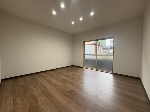 2LDK Detached House for Sale in Nonoichi, Ishikawa - Thumbnail 2