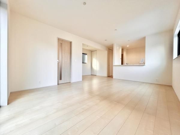 New 3SLDK House in Hamura, Tokyo - 6 Min Walk to Kobuchi Station - Thumbnail 4