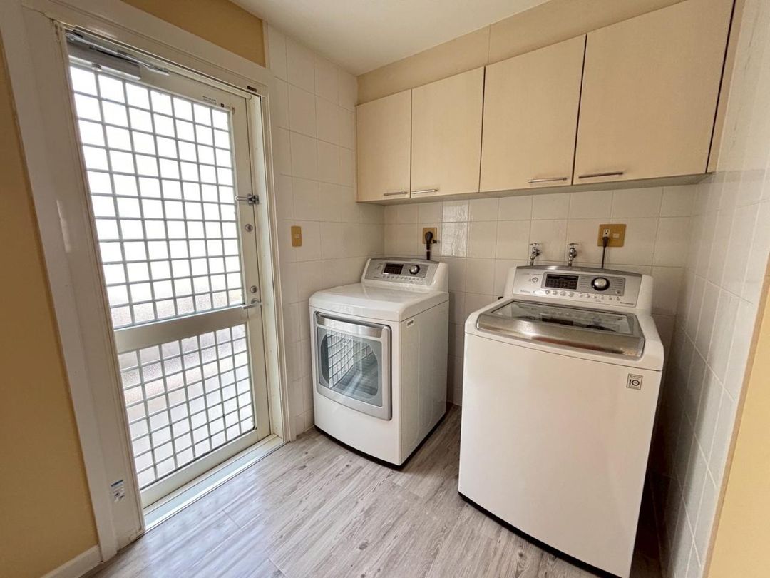 4LDK Detached House for Sale in Okinawa City's Chibana Area - Image 22