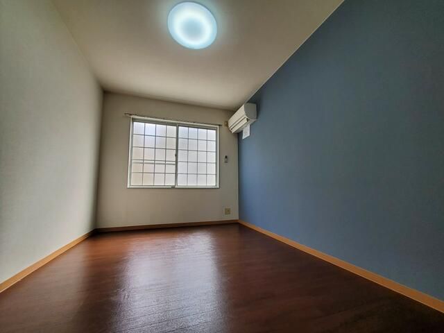 Compact 1K Apartment for Rent in Chigasaki, Kanagawa - Thumbnail 2