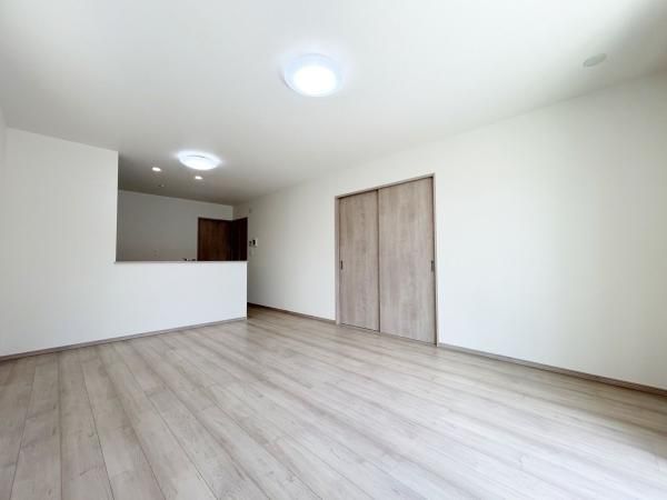 Newly Built 4LDK House in Saitama City - 96.15 sqm - Thumbnail 2