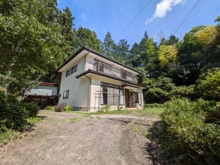 Hillside Home with Persimmon Farm Facilities for Sale in Date, Fukushima - Thumbnail 2
