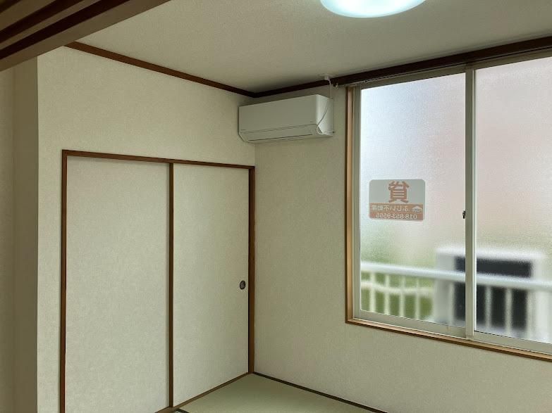 1DK Apartment for Rent in Akita City, Akita Prefecture - Thumbnail 2