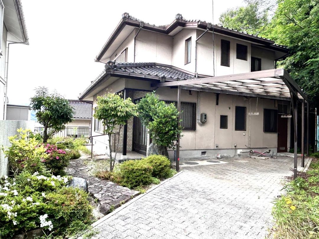 6DK House with 3 Parking Spaces in Iwakuni, Yamaguchi - Thumbnail 2