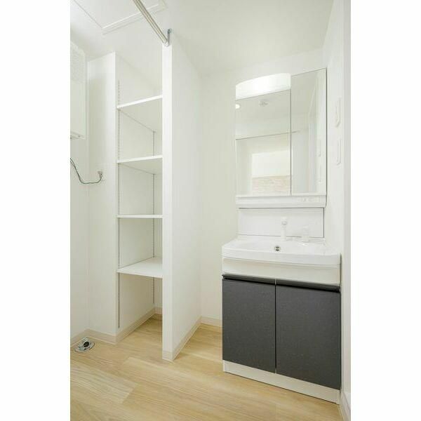 1LDK Apartment for Rent in Kita-ku, Sapporo, Hokkaido - Thumbnail 4