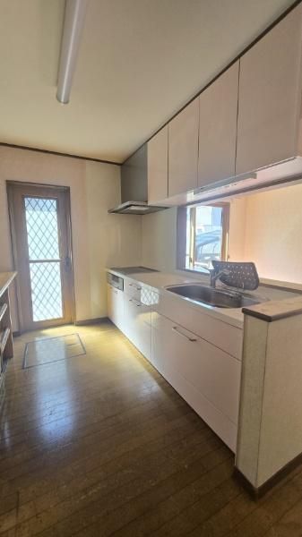 4LDK+Study Detached House for Sale in Sendai's Izumi Ward - Thumbnail 3