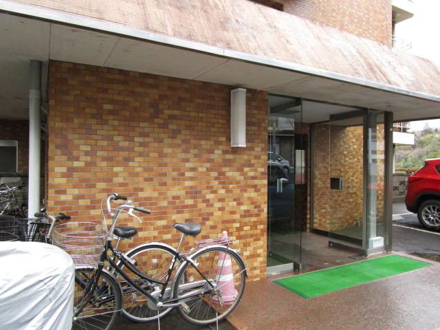 3LDK Apartment for Rent in Aoba Ward, Sendai, Miyagi - Thumbnail 2