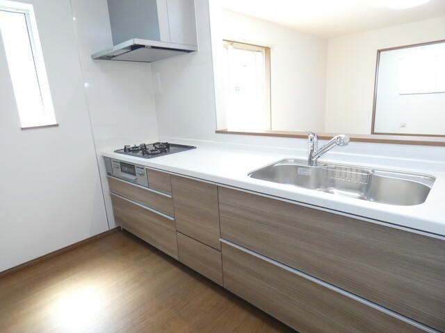 New 2025 4SLDK House in Maebashi, Gunma with Parking - Thumbnail 2