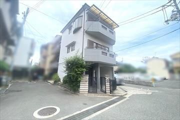 Renovated 2LDK House for Sale in Higashiosaka, Osaka - Main Image