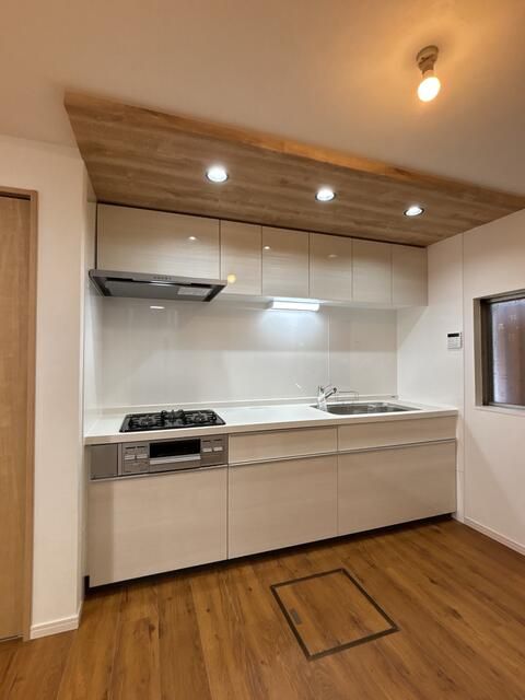 3LDK Wooden House for Sale in Minami-Hashimoto, Sagamihara - Thumbnail 2