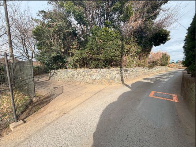 Land for Sale in Fujisawa City, Kanagawa - 1,239.97 sqm - Thumbnail 2