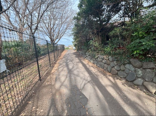 Land for Sale in Fujisawa City, Kanagawa - 1,239.97 sqm - Thumbnail 3