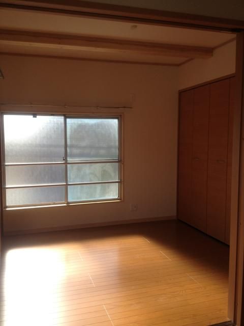 2DK Apartment for Rent in Yashio, Saitama 38.80 sqm - Thumbnail 2