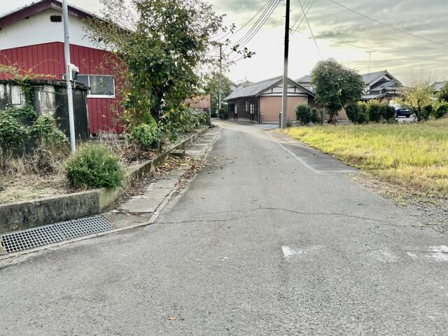 850 sqm Corner Plot Land for Sale in Oyama, Tochigi - Thumbnail 2