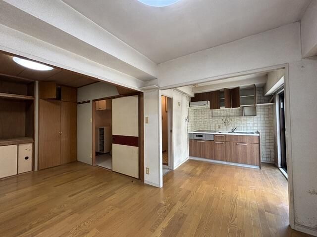 2K Condominium for Sale in Sengawa, Chofu City, Tokyo - Thumbnail 2