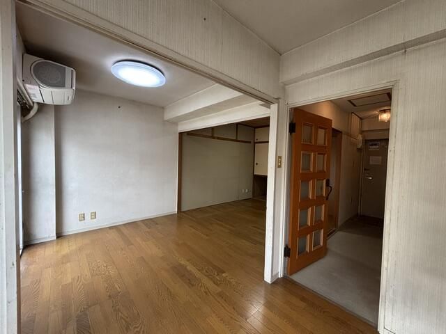 2K Condominium for Sale in Sengawa, Chofu City, Tokyo - Thumbnail 3
