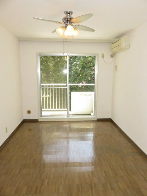 1K Apartment for Rent near Seiseki-Sakuragaoka Station, Tama - Thumbnail 2