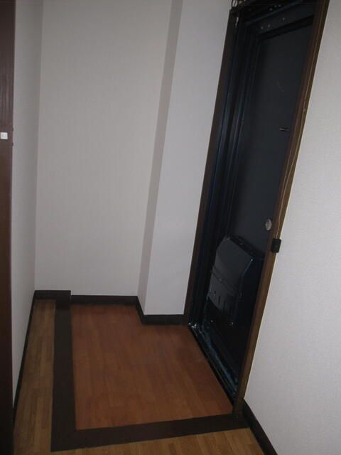 2K Apartment for Rent in Aizuwakamatsu, Fukushima - Thumbnail 3