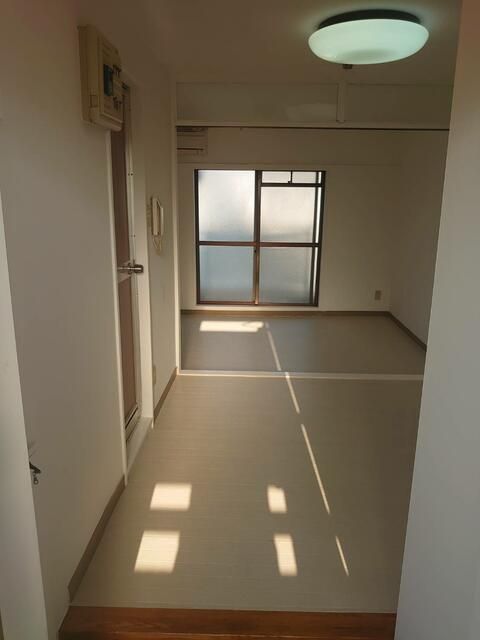 1K Apartment for Sale in Urawa-ku, Saitama - 18.36 sqm - Thumbnail 4